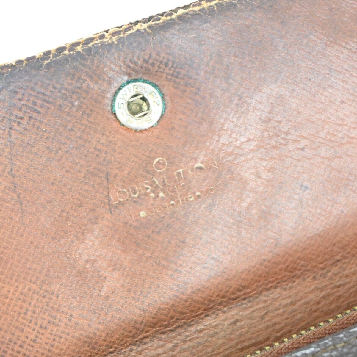 LOUIS VUITTON 3 Set Wallet 6Hooks Key Case Monogram Leather Brown 66YA836