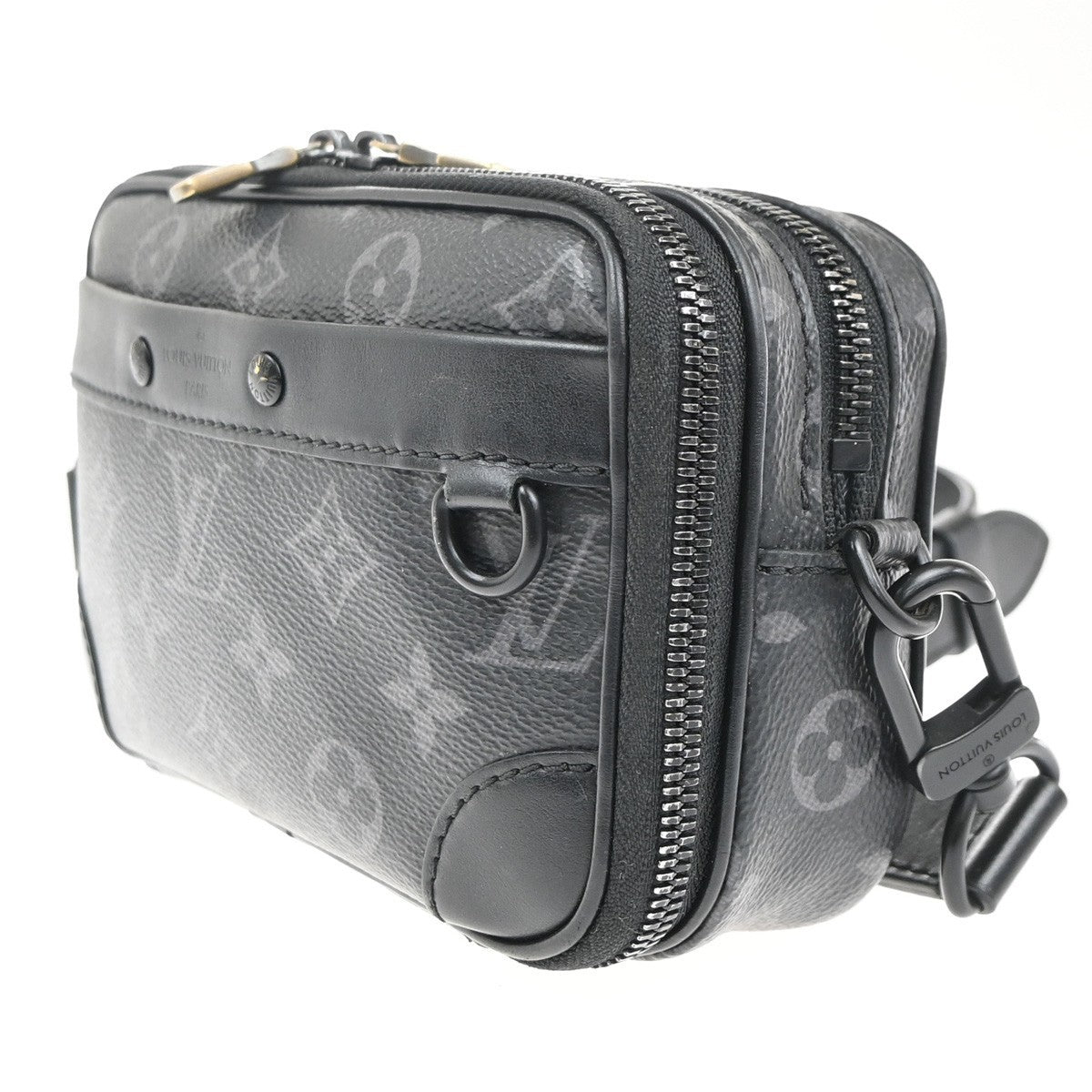LOUIS VUITTON Alpha Wearable Shoulder Bag Monogram Eclipse Black M82542 660MA337