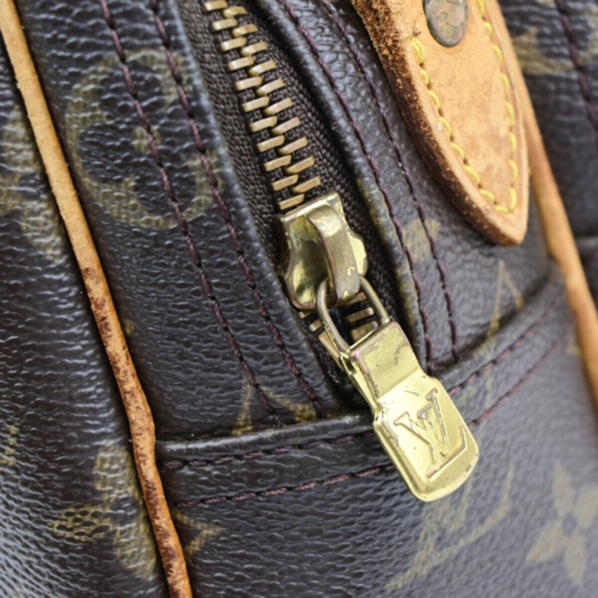 LOUIS VUITTON Reporter PM Crossbody Shoulder Bag Monogram Leather M45254 68EC903