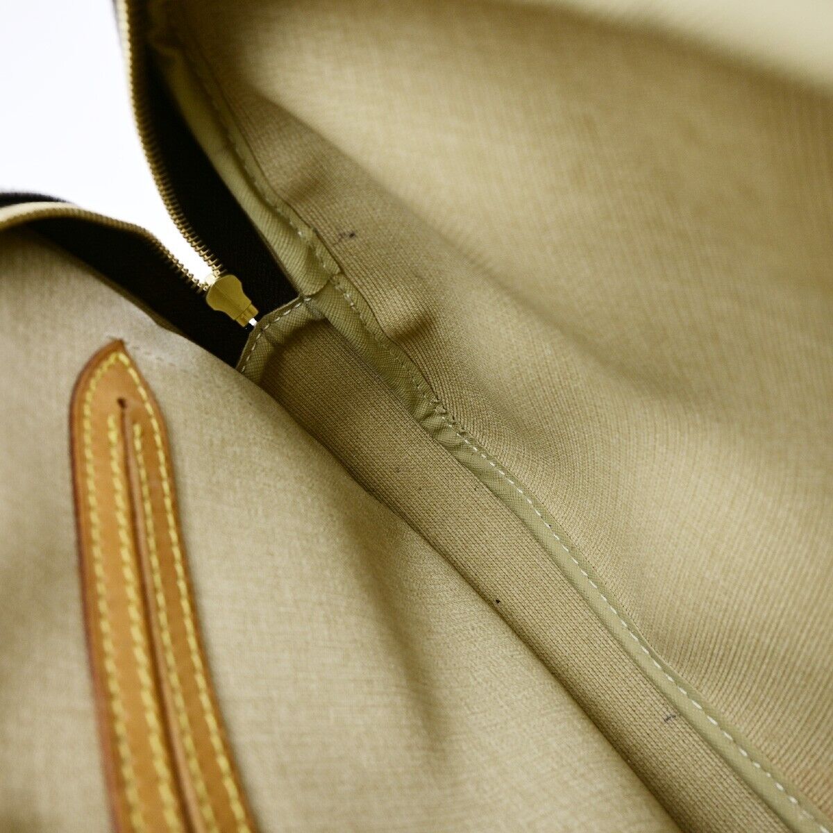 LOUIS VUITTON Reporter PM Crossbody Shoulder Bag Monogram Leather M45254 17ED015