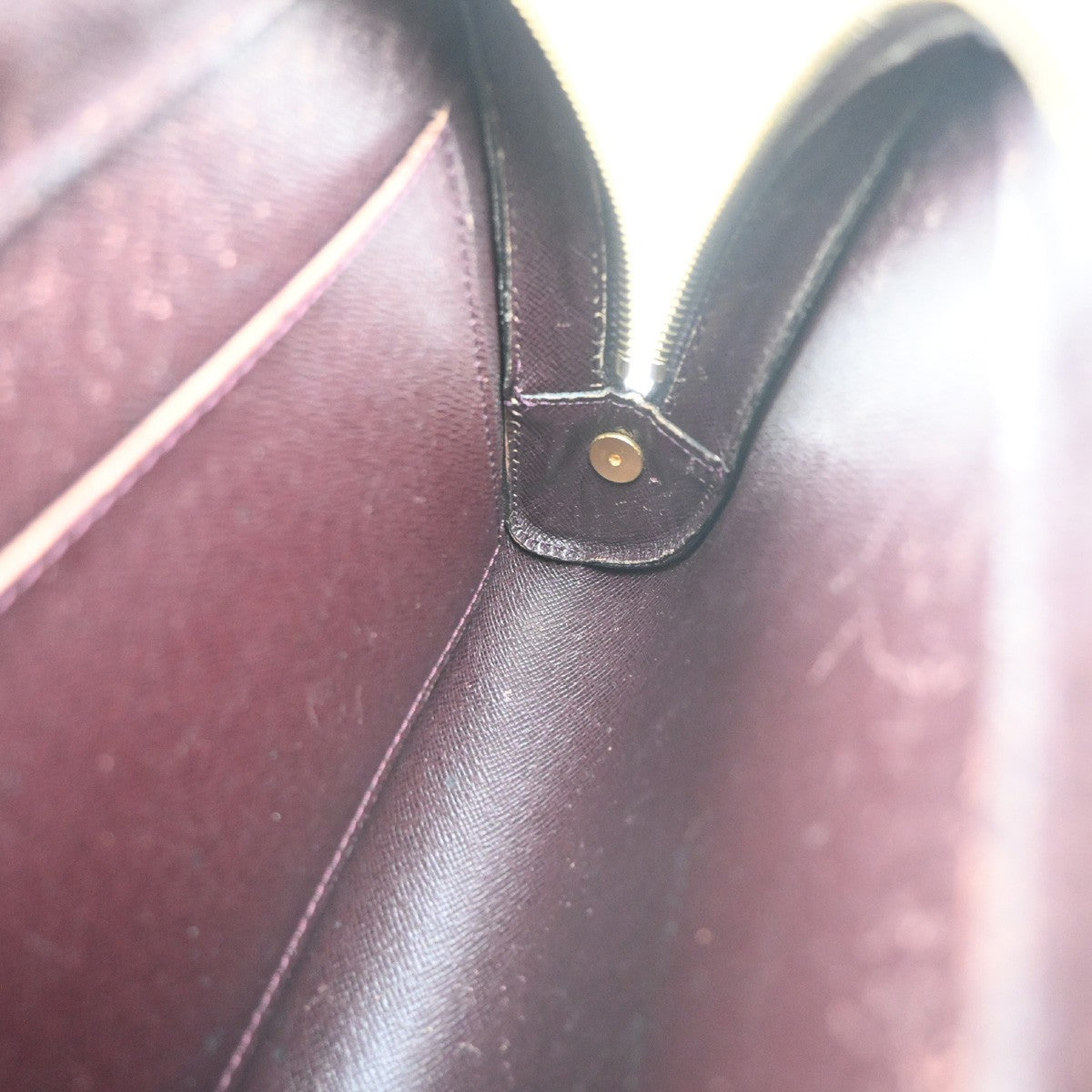 38.Live LOUIS VUITTON Baikal Hand Bag Taiga Leather Acajou M30186 02MA157