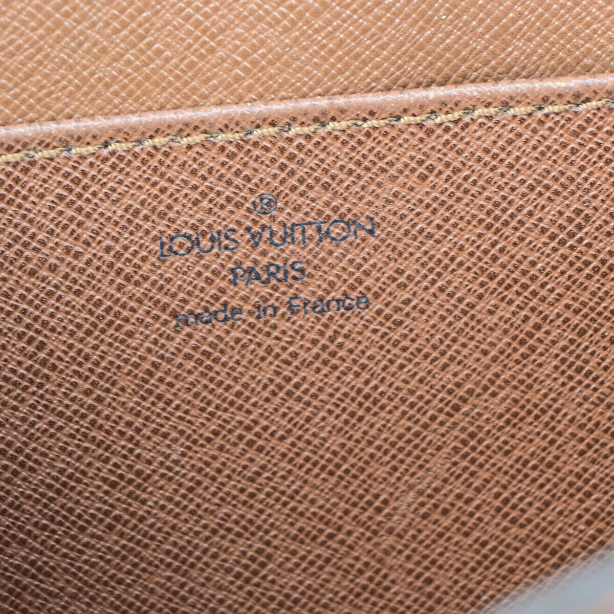 LOUIS VUITTON Serviette Conseiller Hand Bag Monogram Leather BN M53331 62YF123