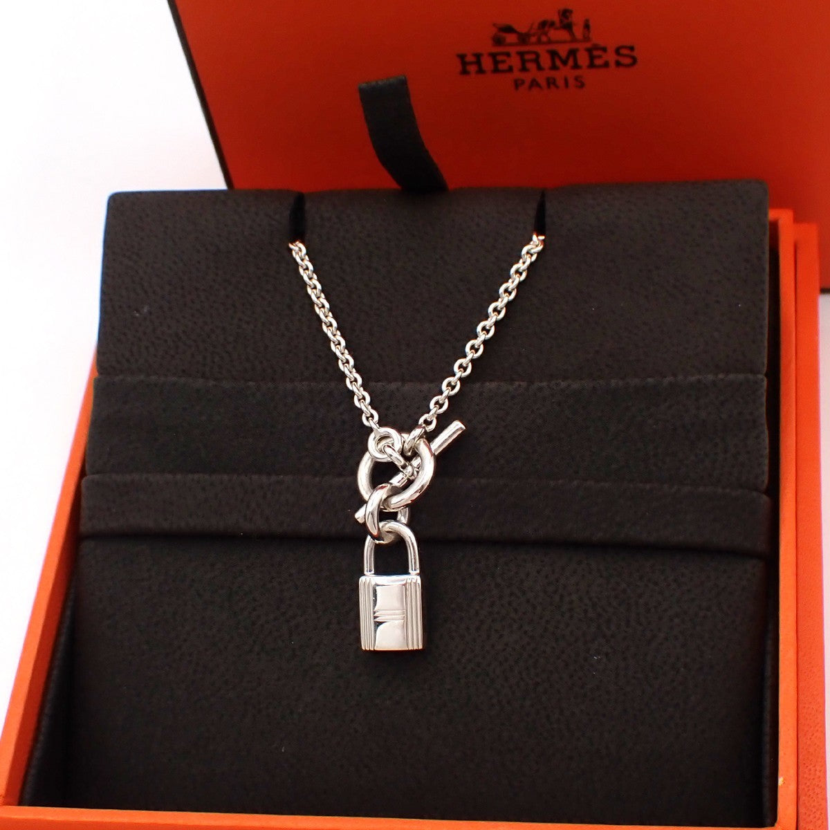 HERMES Logo Amulet Cadena Chain Necklace Pendant silver 925 France 72LC618