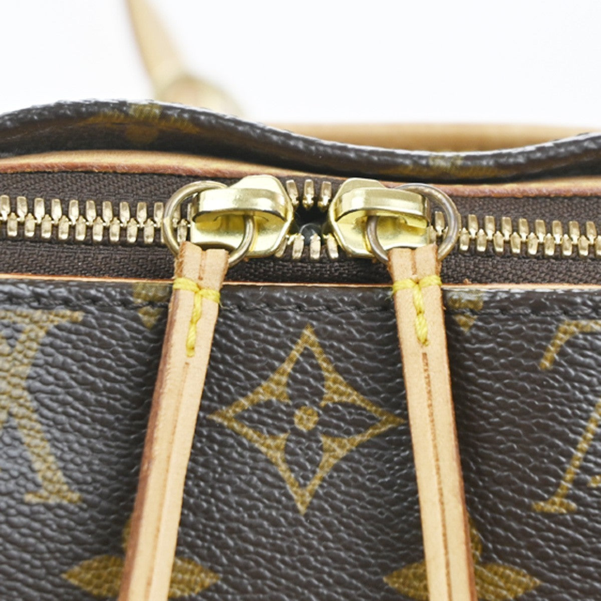 LOUIS VUITTON LV Popincourt Long Shoulder Bag Monogram Brown M40008 97MA358
