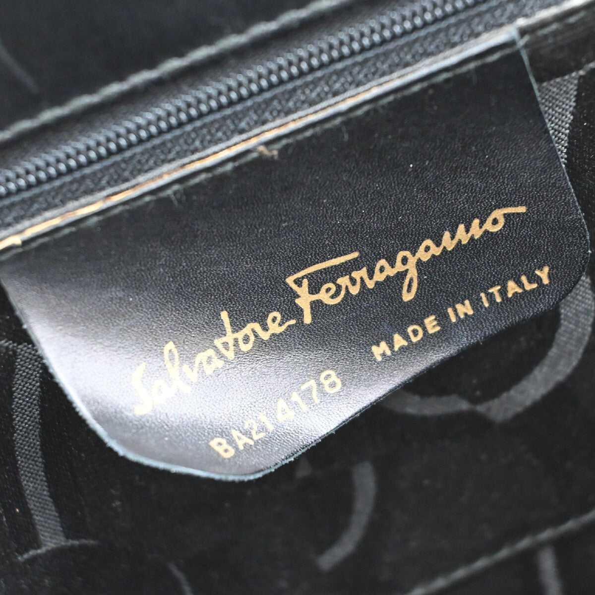 SALVATORE FERRAGAMO Logo Vara 2Way Shoulder Hand Bag Leather Black Italy 38EE277