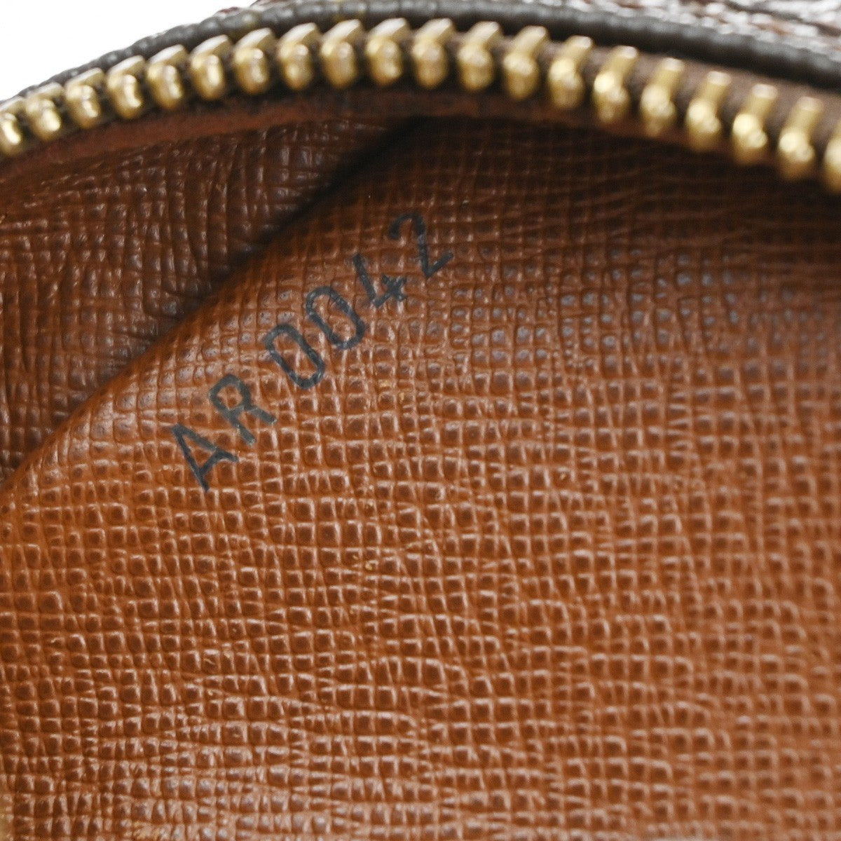 LOUIS VUITTON Amazon Crossbody Shoulder Bag Monogram Leather BN M45236 30MA644
