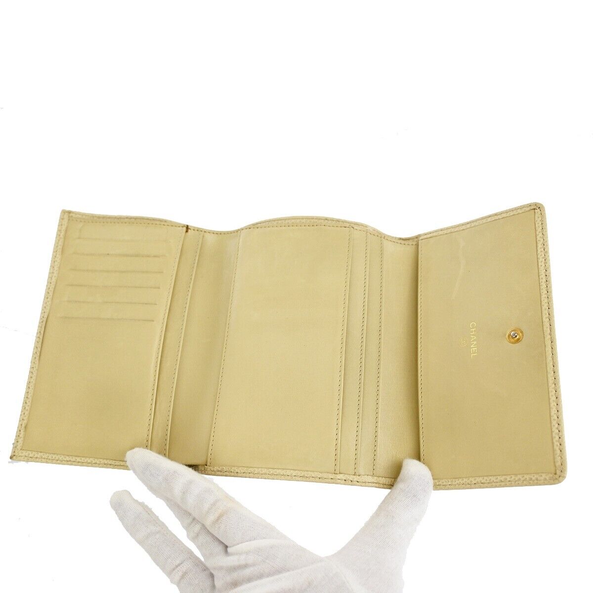 CHANEL CC Logo Trifold Wallet Purse Caviar Skin Leather Ivory Italy 62RJ490