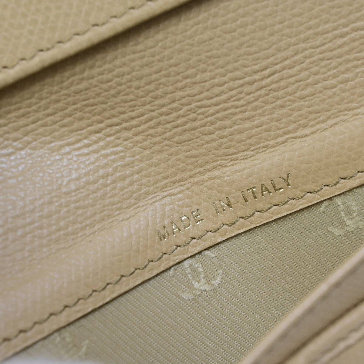 CHANEL CC Logo Long Bifold Wallet Purse Leather Beige GHW Italy 39RF190