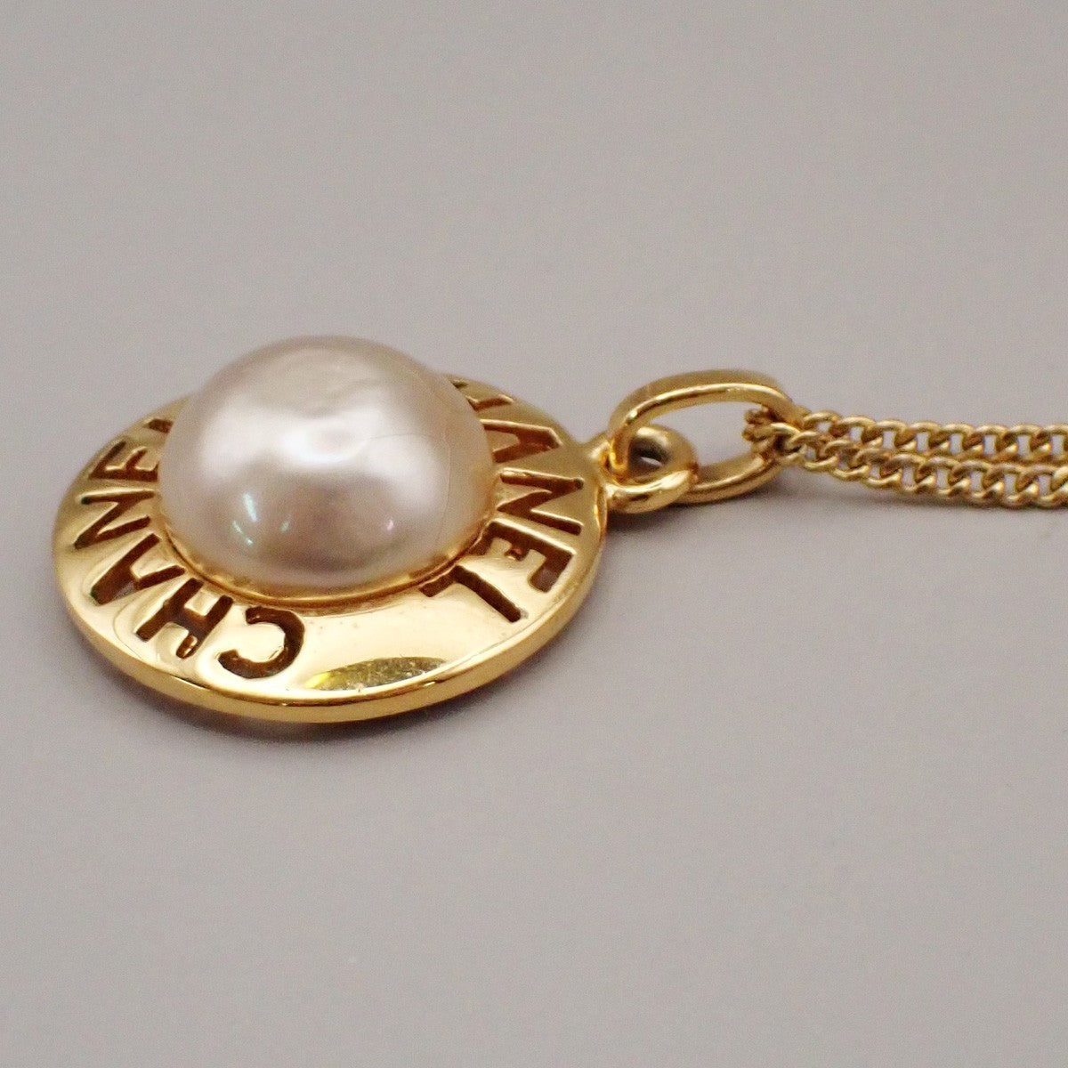 CHANEL CC Logo Imitation Pearl Chain Pendant Necklace Gold France 32RL269