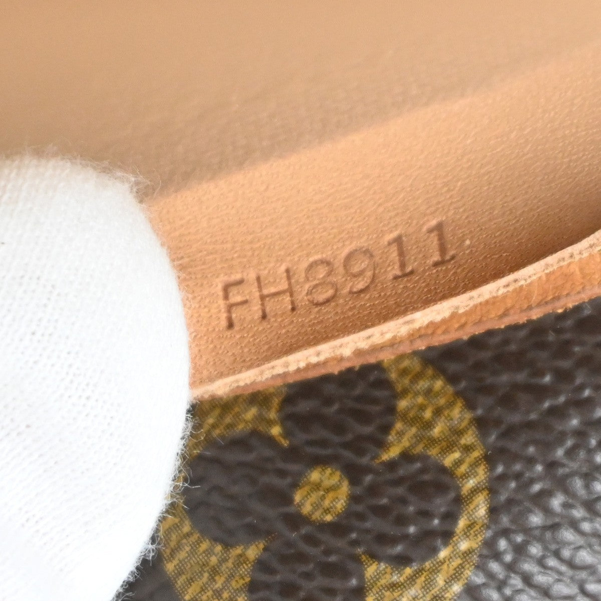 LOUIS VUITTON Saumur 35 Shoulder Bag Monogram Leather Brown M42254 86MA460