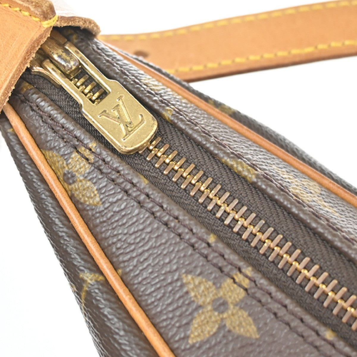 LOUIS VUITTON Boulogne 35 Shoulder Bag Monogram Leather Brown M51260 88YJ095