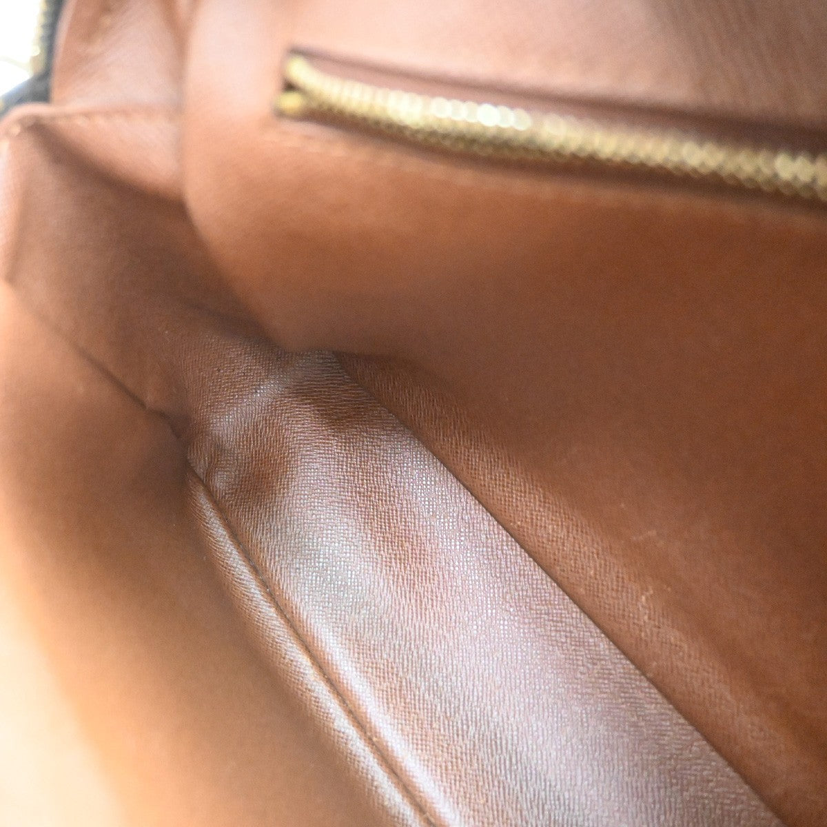 LOUIS VUITTON Nile Crossbody Shoulder Bag Monogram Leather Brown M45244 35CB012