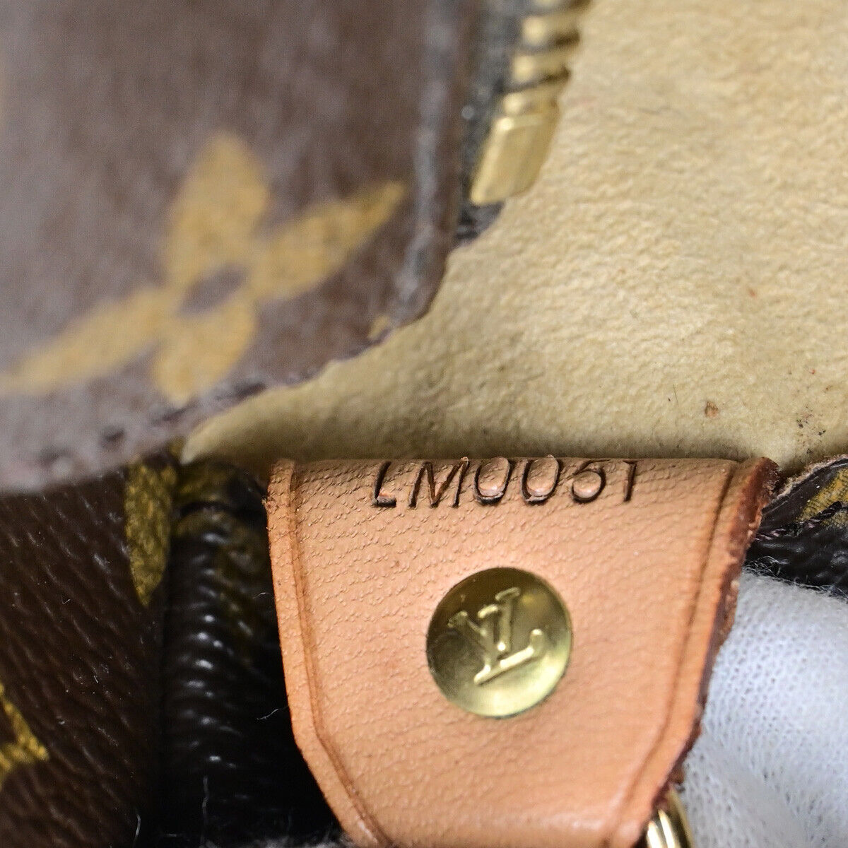 LOUIS VUITTON Logo Luco Shoulder Tote Bag Monogram Leather Brown M51155 87SJ459