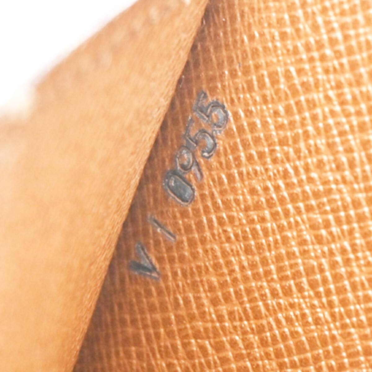 LOUIS VUITTON Courcelles Shoulder Bag Monogram Leather Brown M51375 86YH461