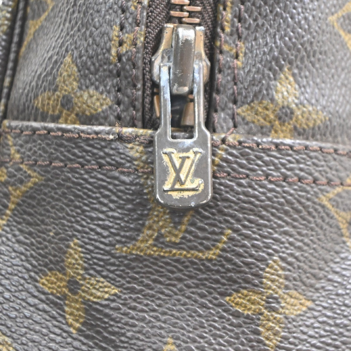 LOUIS VUITTON Trousse Toilette 28 Clutch Hand Bag Monogram Brown M47522 66PA079