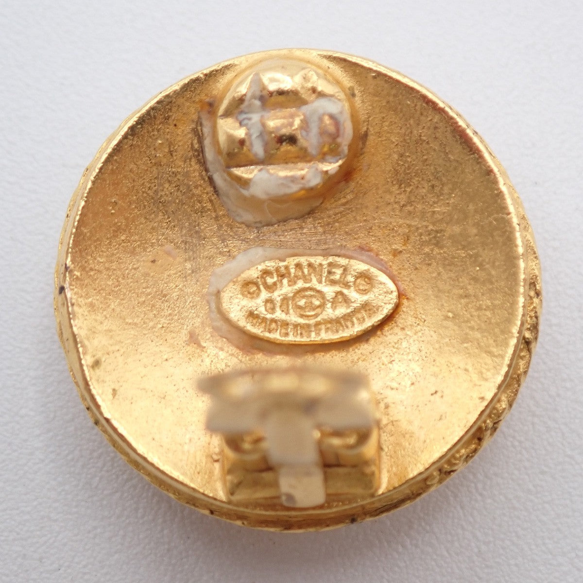 CHANEL CC Logo Round Button Earrings 04A Clip-On Gold GHW France 84RF848