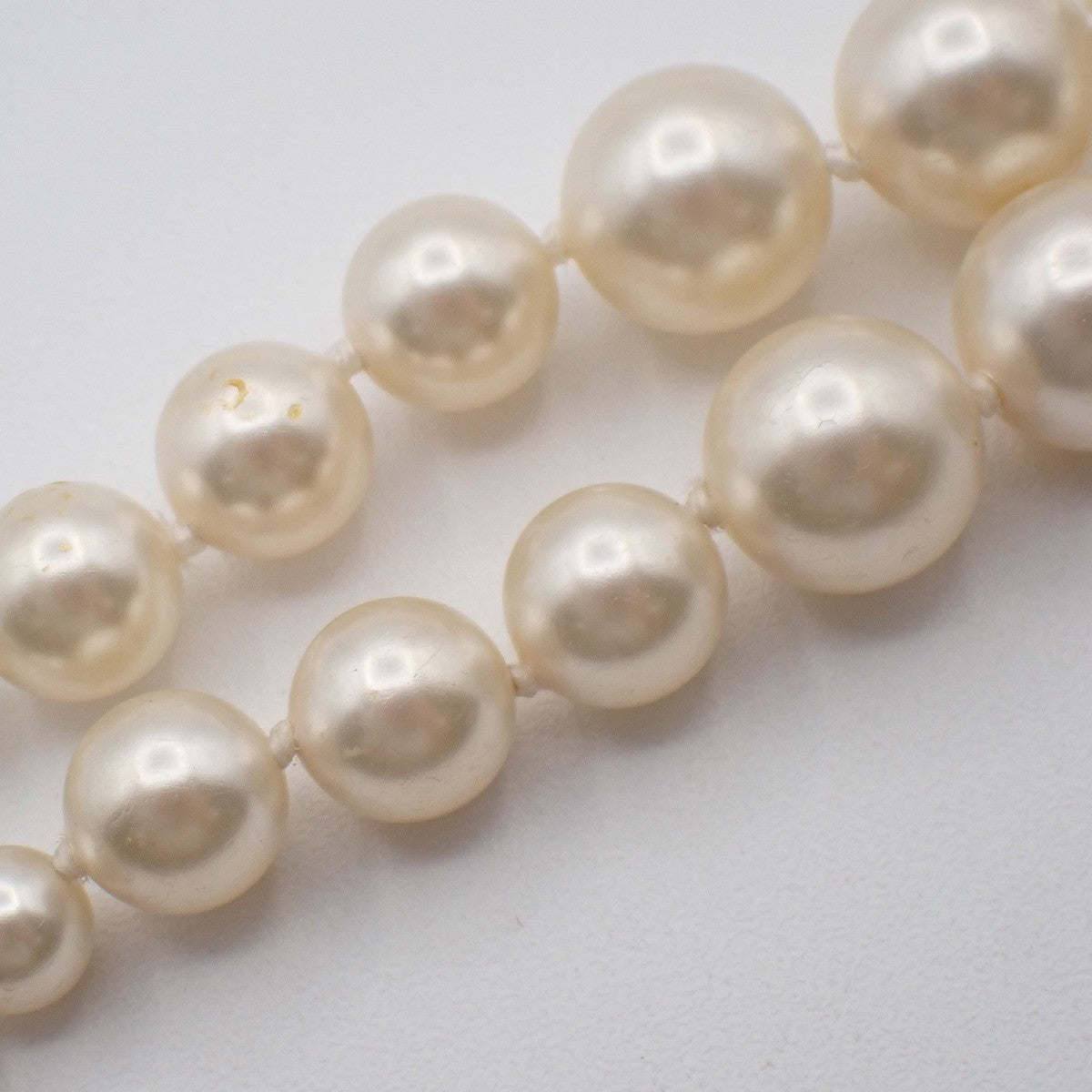 CHANEL CC Logo Imitation Pearl Chain Necklace A12 W White SHW 98RF643