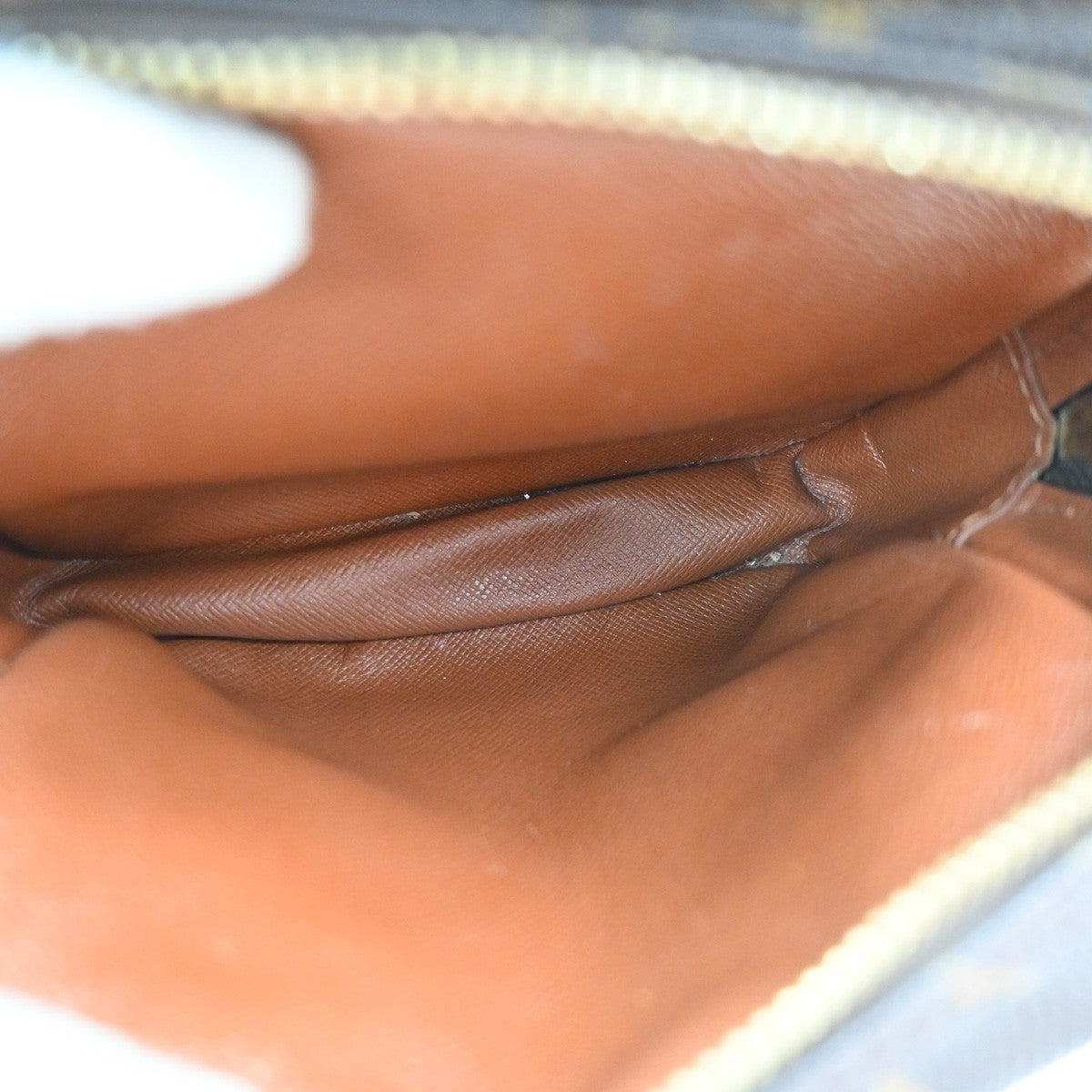 LOUIS VUITTON Amazon Crossbody Shoulder Bag Monogram Leather BN M45236 86PA070