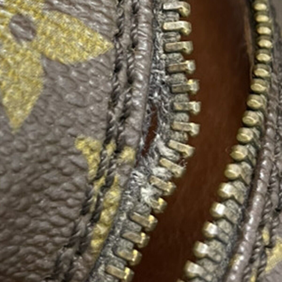 LOUIS VUITTON Danube Shoulder Bag Monogram Leather Brown Made In France 04FA584