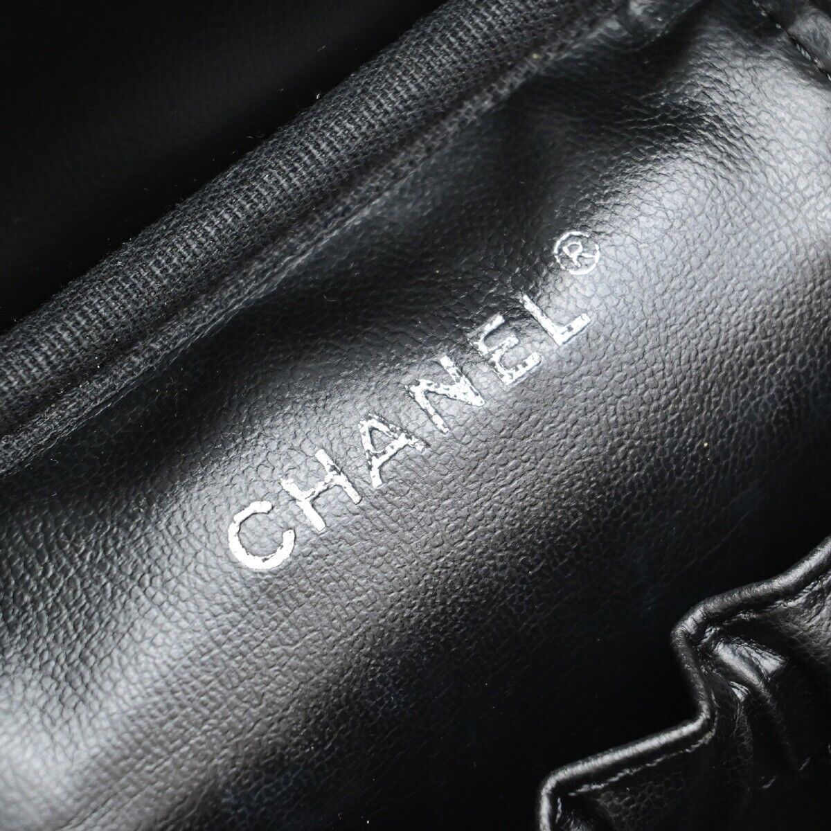 CHANEL CC Vanity Cosmetic Hand Bag Grained Calfskin Leather Black GHW 666RK928