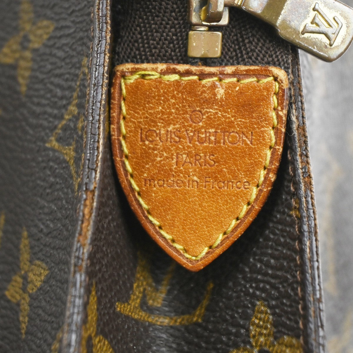 LOUIS VUITTON Poche Toilette 26 Clutch Hand Bag Monogram Leather M47542 02KP579