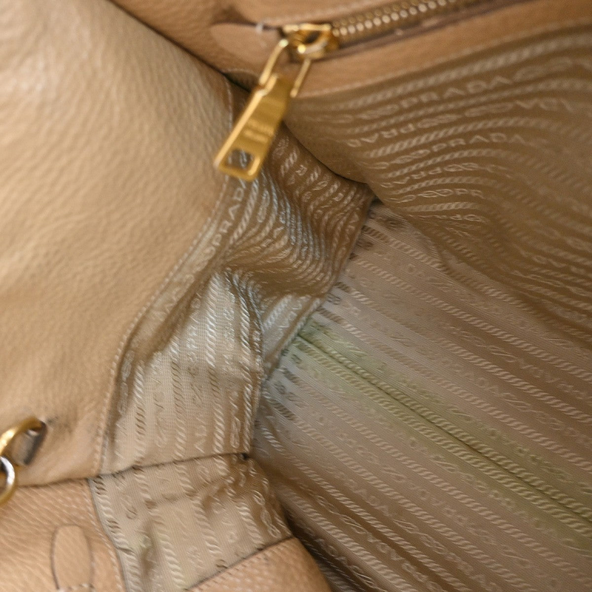 PRADA 2Way Shoulder Hand Tote Bag Vitello Daino Leather Beige GHW Italy 75KP078