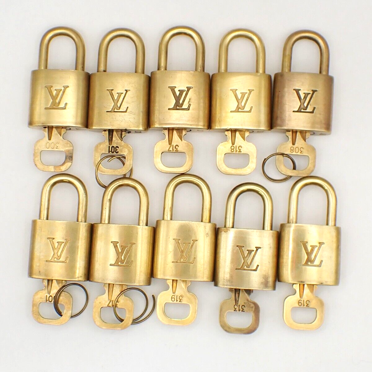LOUIS VUITTON LV 10 Set  Padlock Key Bag Charm Cadena Gold Plated France 36YF808