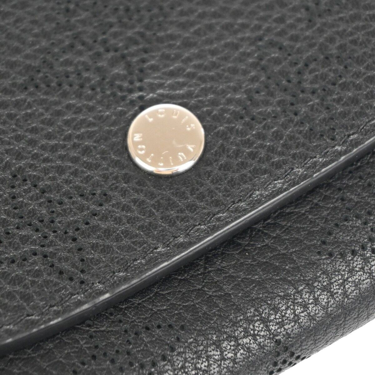 LOUIS VUITTON Iris Compact Bifold Wallet Monogram Mahina Leather M62540 11RC495