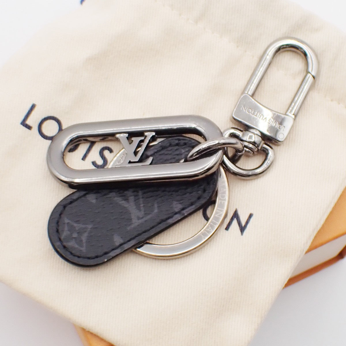 LOUIS VUITTON Porete Cles Key Chain Monogram Eclipse Black SHW M00927 67KP056