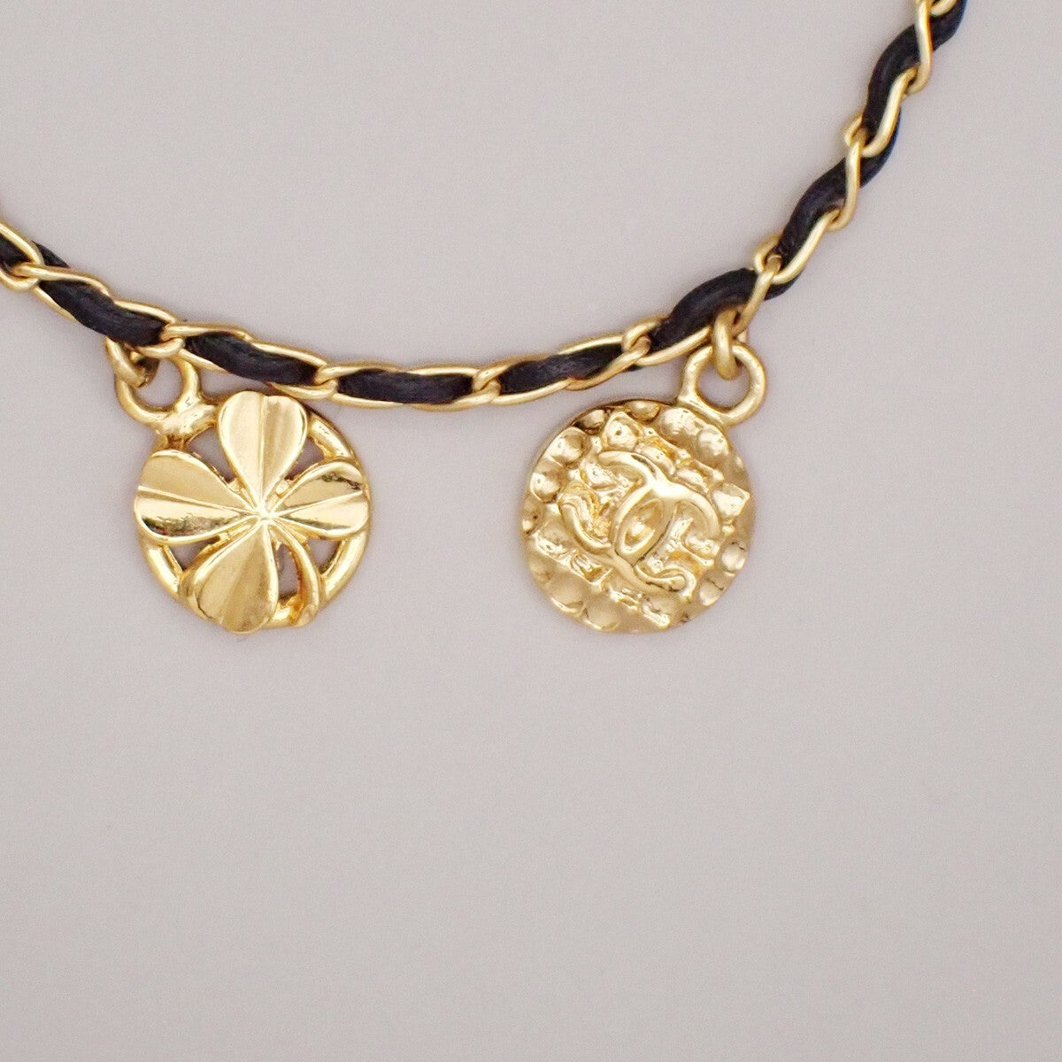 CHANEL CC Camellia Clover Chain Necklace 96P Leather GHW Vintage 665RK645