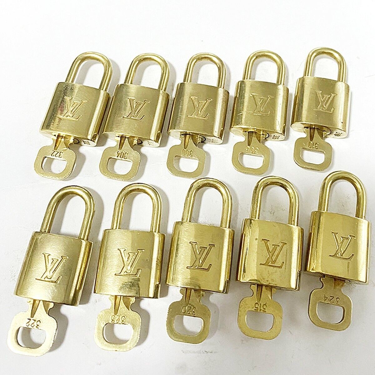 LOUIS VUITTON LV 10 SET PADLOCK KEY BAG CHARM CADENA GOLD-PLATED FRANCE 32MT009