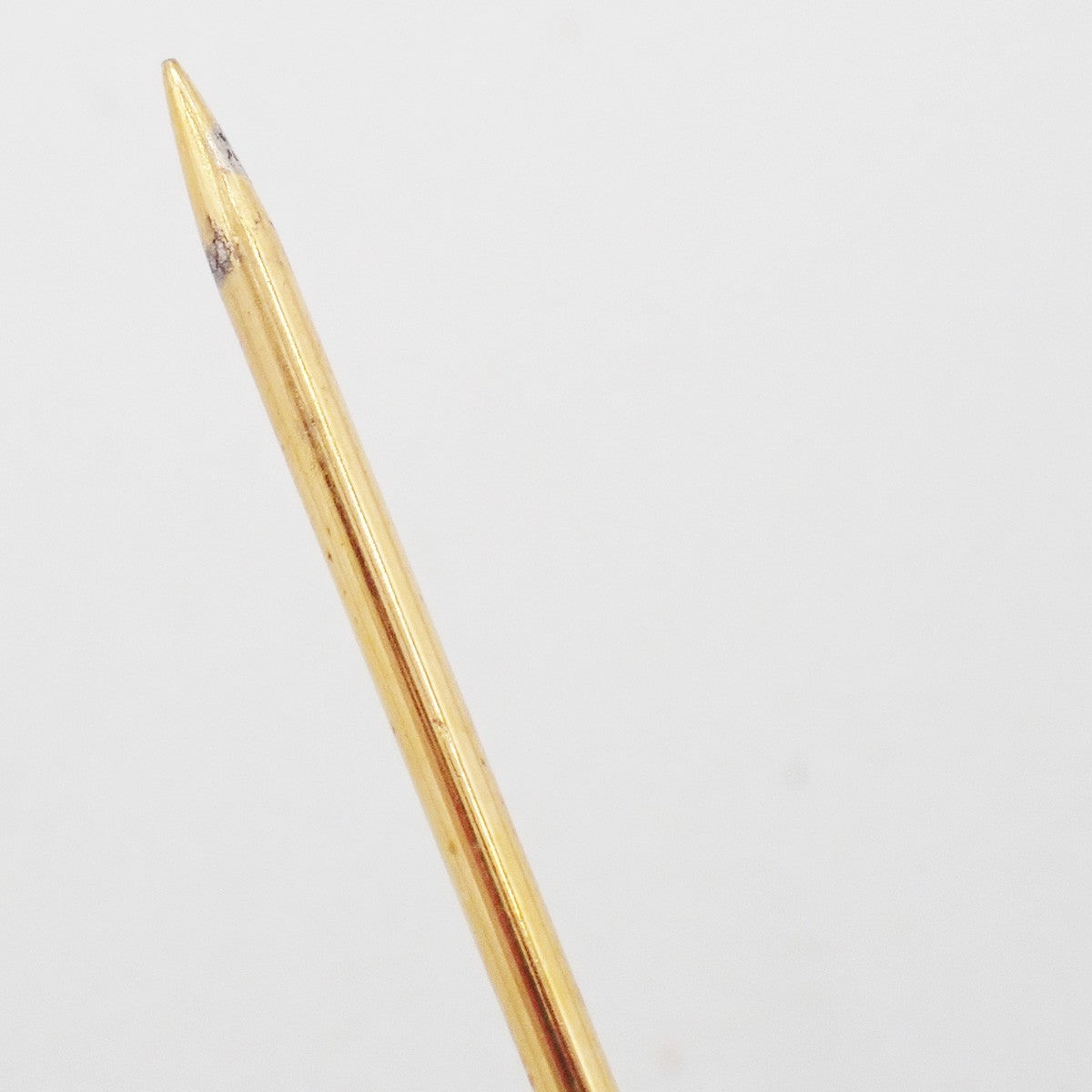 CHANEL Matelasse Pin Brooch Gold-Plated France Accessory Vintage 30RL990