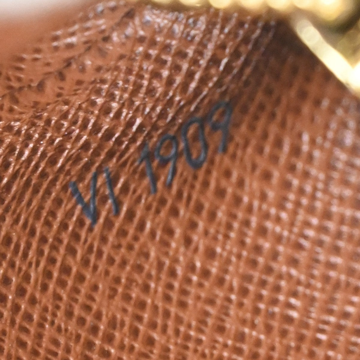 LOUIS VUITTON Logo Drouot Shoulder Bag Monogram Leather Brown M51290 76PA003