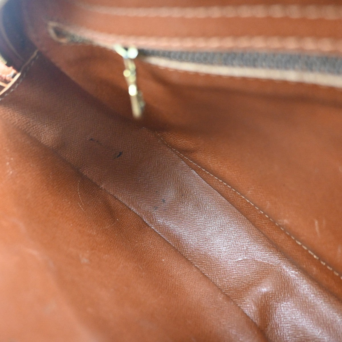 LOUIS VUITTON Jeune Fille MM Shoulder Bag Epi Leather Brown M52153 65EF980