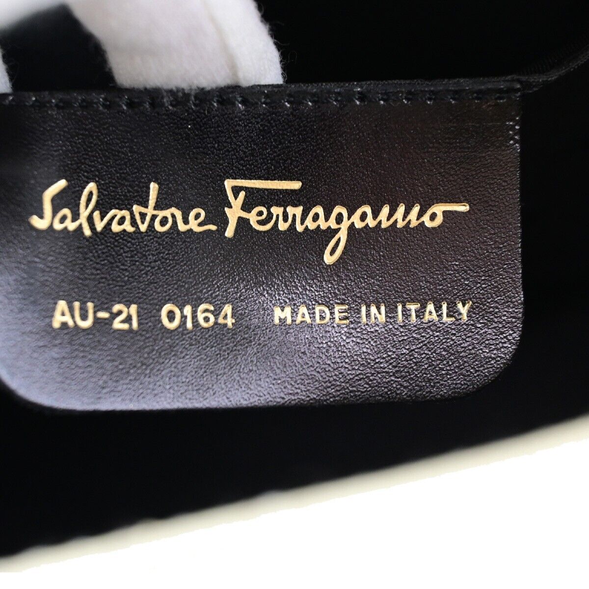 SALVATORE FERRAGAMO Logo Gancini Hand Bag Leather White Gold Italy 68SJ152