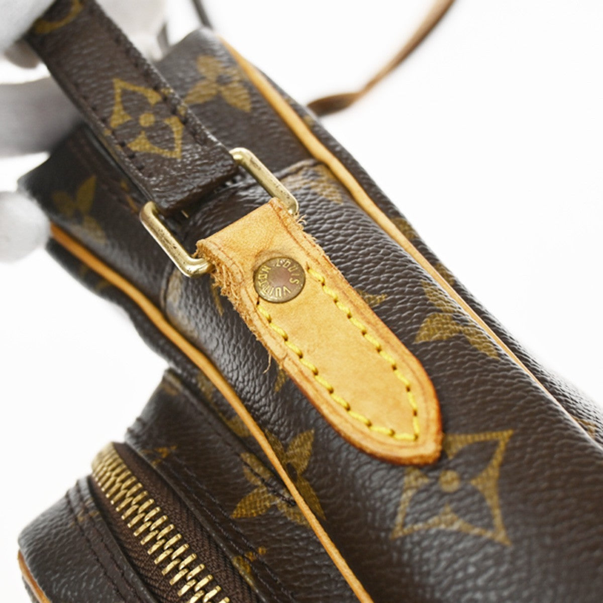 LOUIS VUITTON Amazon Crossbody Shoulder Bag Monogram Leather BN M45236 14KB077