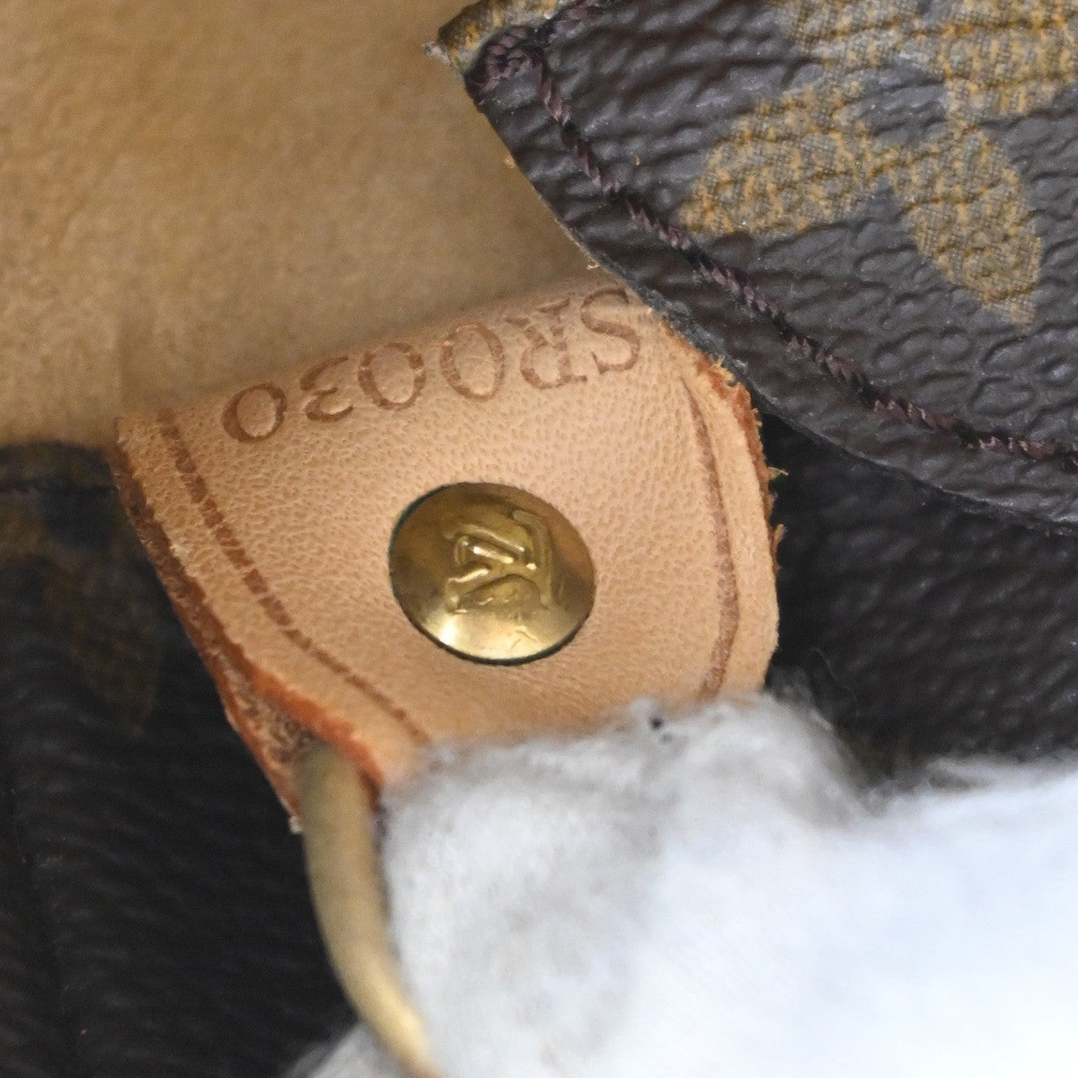LOUIS VUITTON Logo Luco Shoulder Tote Bag Monogram Leather Brown M51155 77CA904