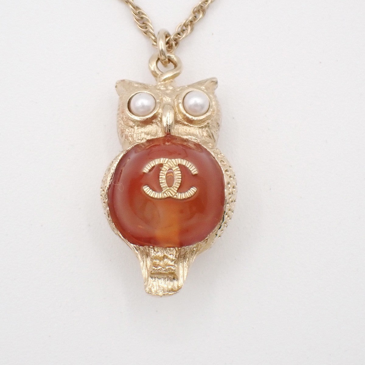 CHANEL CC Owl Motif Imitation Pearl Pendant Necklace A18C Gold-Plated 89KC977