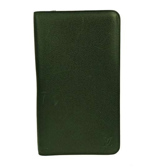 LOUIS VUITTON Travel Case Long Bifold Wallet Taiga Leather Epicea Green 63GA195