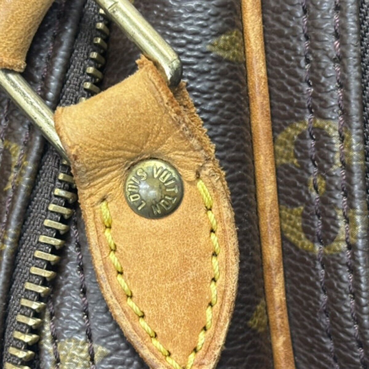 LOUIS VUITTON Reporter PM Crossbody Shoulder Bag Monogram Leather M45254 32HC088
