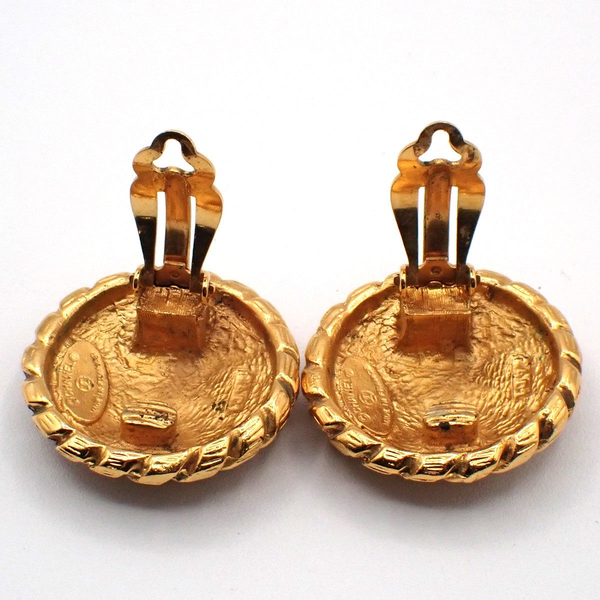 CHANEL CC Logo Round Button Earrings Clip-On Gold GHW France 80RL806
