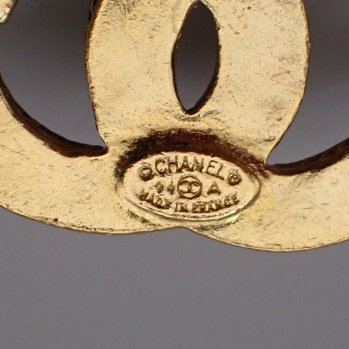 CHANEL Triple CC Logo Pin Brooch 94A Gold France Vintage Accessory 20RJ798