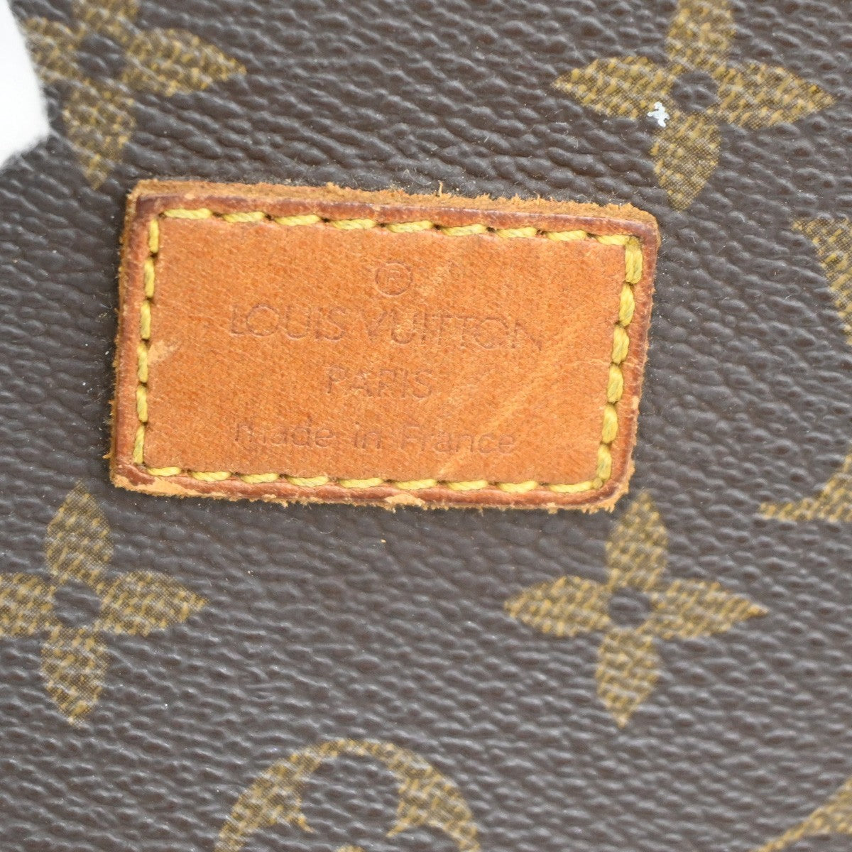 LOUIS VUITTON Saumur 35 Shoulder Bag Monogram Leather BN France M42254 65TA681
