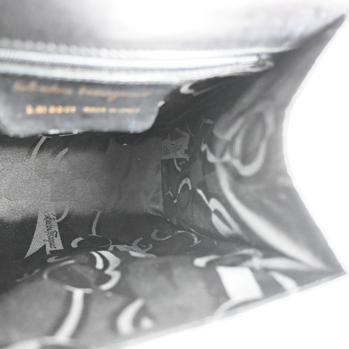 Salvatore Ferragamo Logo Vara flap Hand bag Leather Black GHW Italy 62MA110