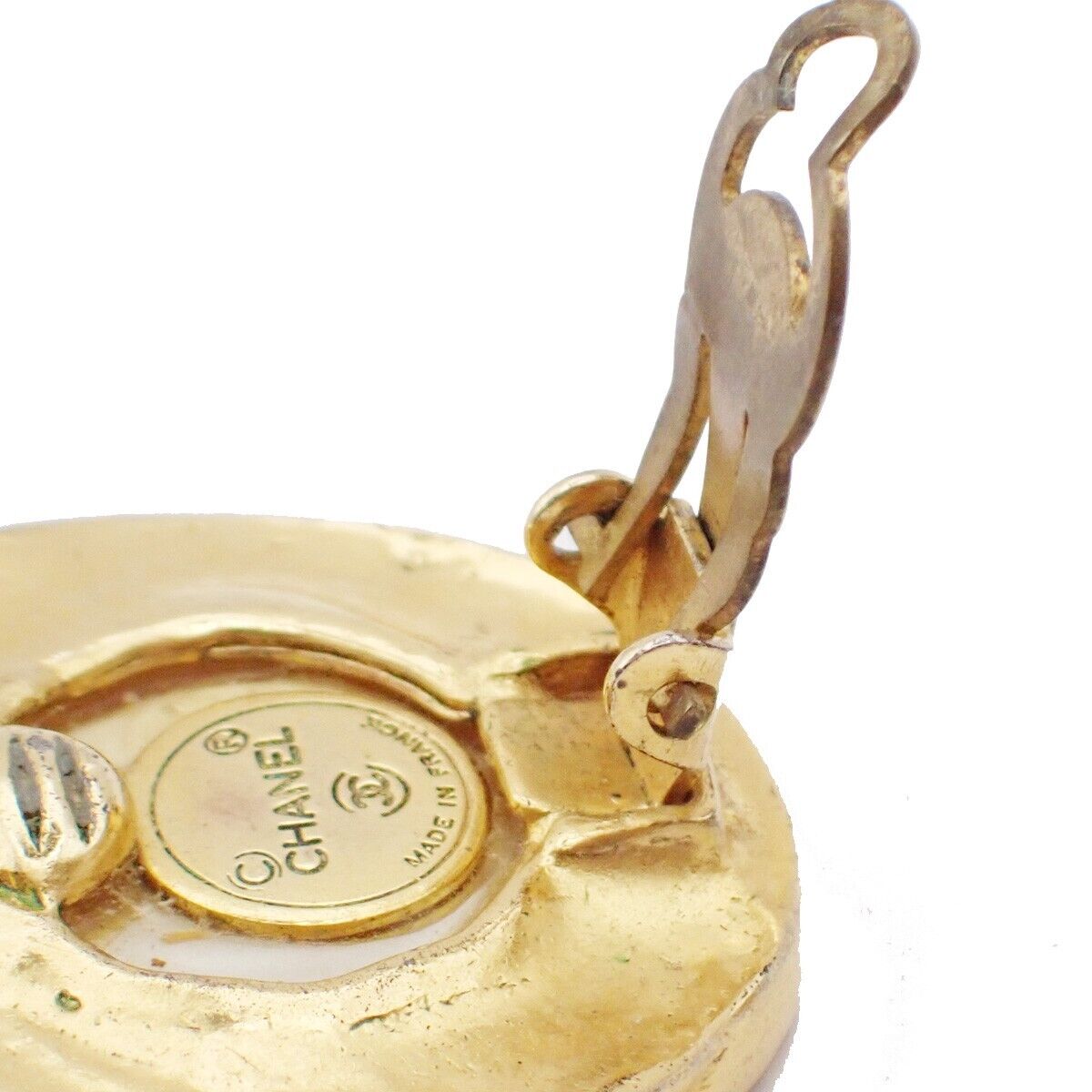 CHANEL Logo Imitation Pearl Round Button Earrings Clip-On GHW Vintage 31YE514