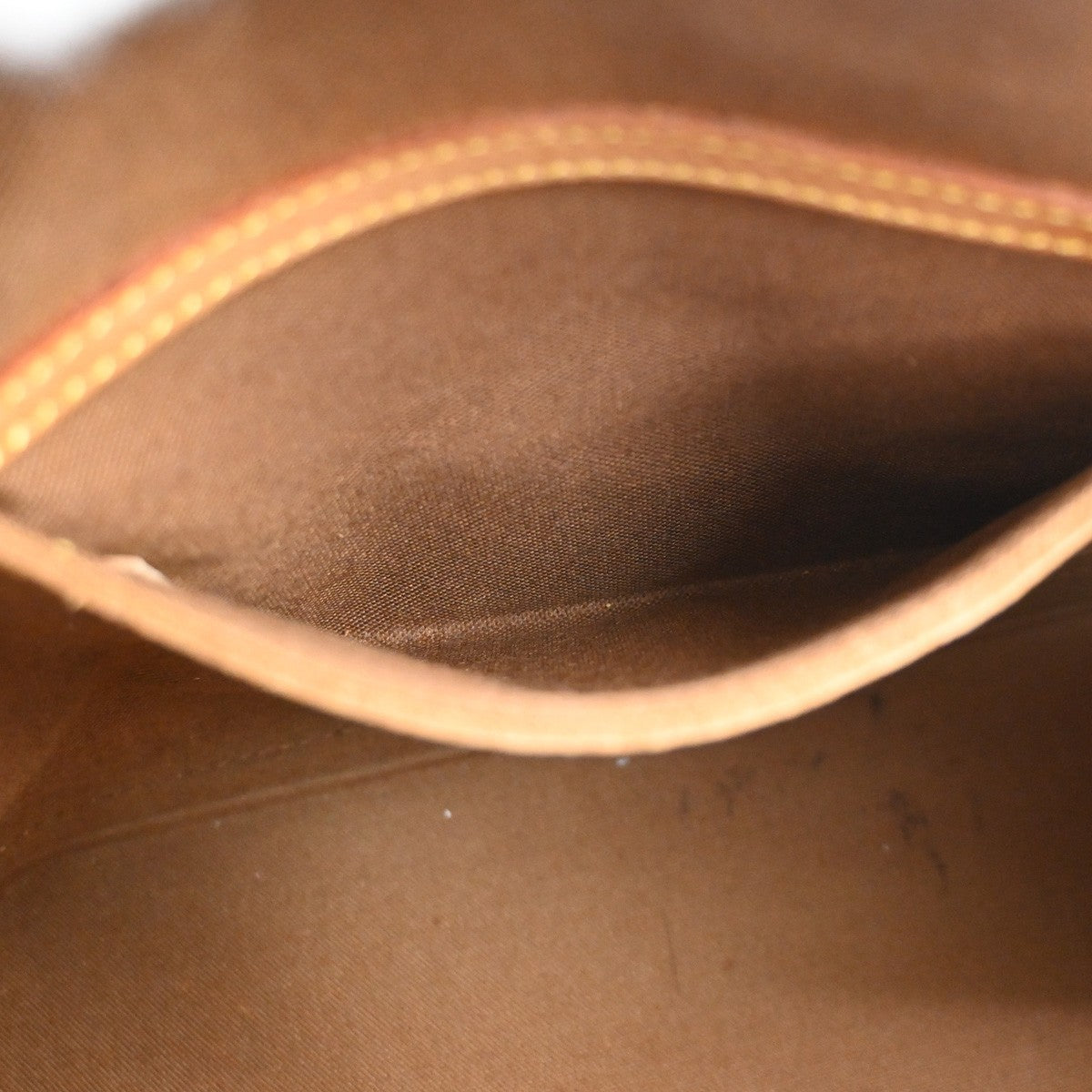 LOUIS VUITTON LV Logo Alma Hand Bag Monogram Leather Brown France M51130 82SA136
