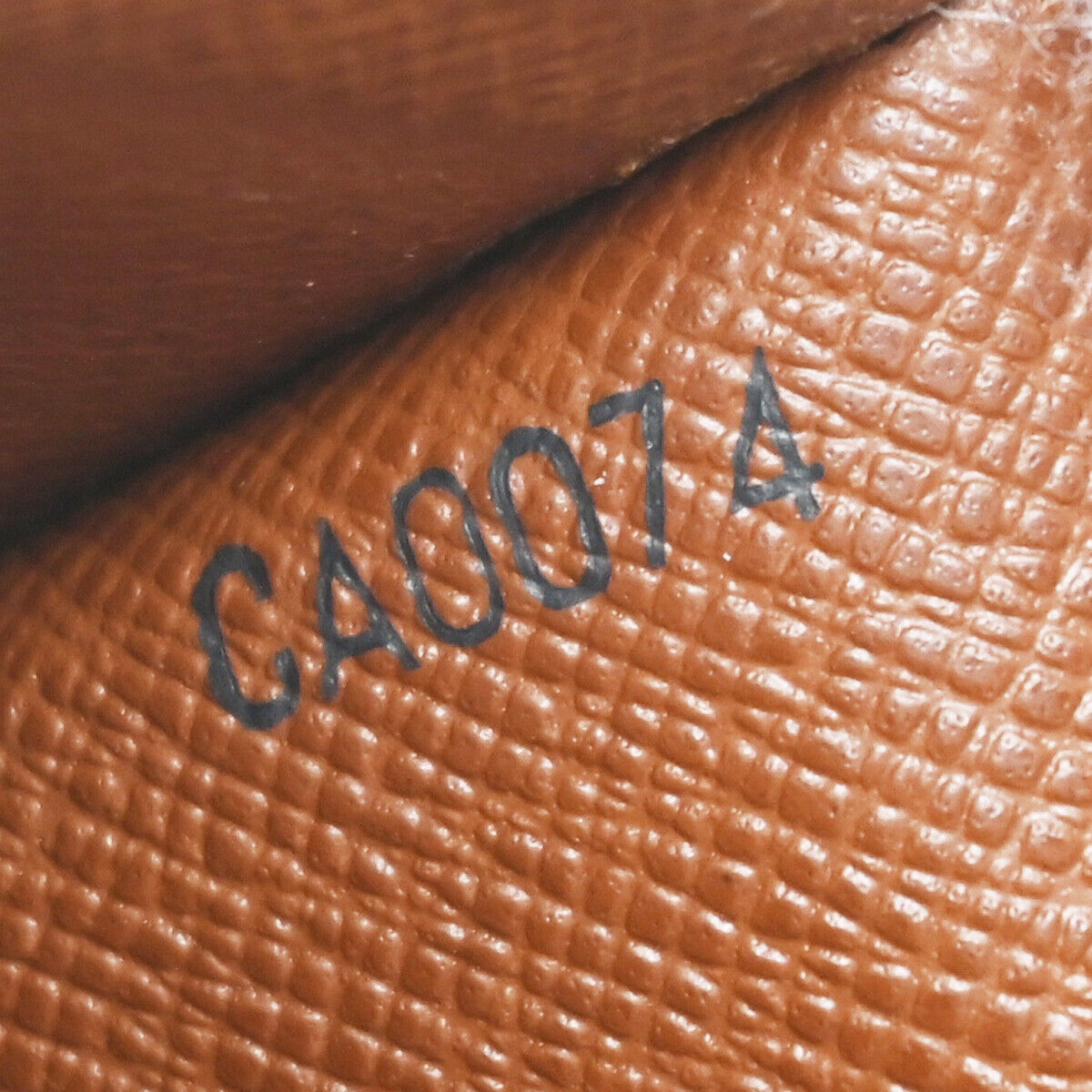 LOUIS VUITTON Porte Monnaie Billets Tresor Bifold Wallet Monogram M61730 61YE528
