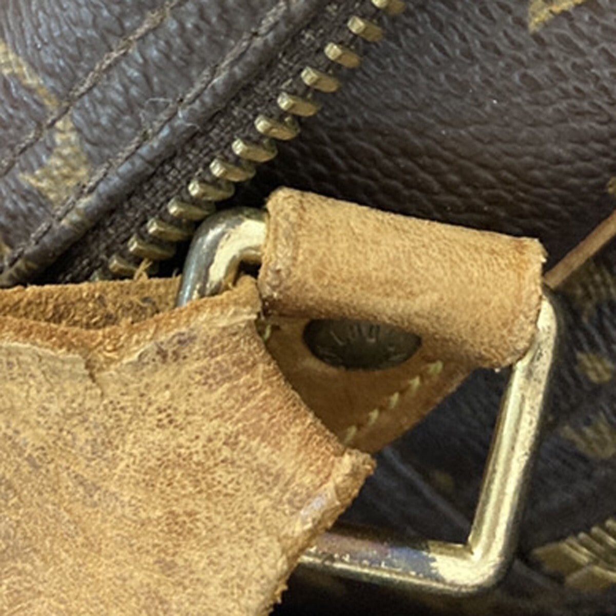 LOUIS VUITTON Reporter PM Crossbody Shoulder Bag Monogram Leather M45254 32EE244