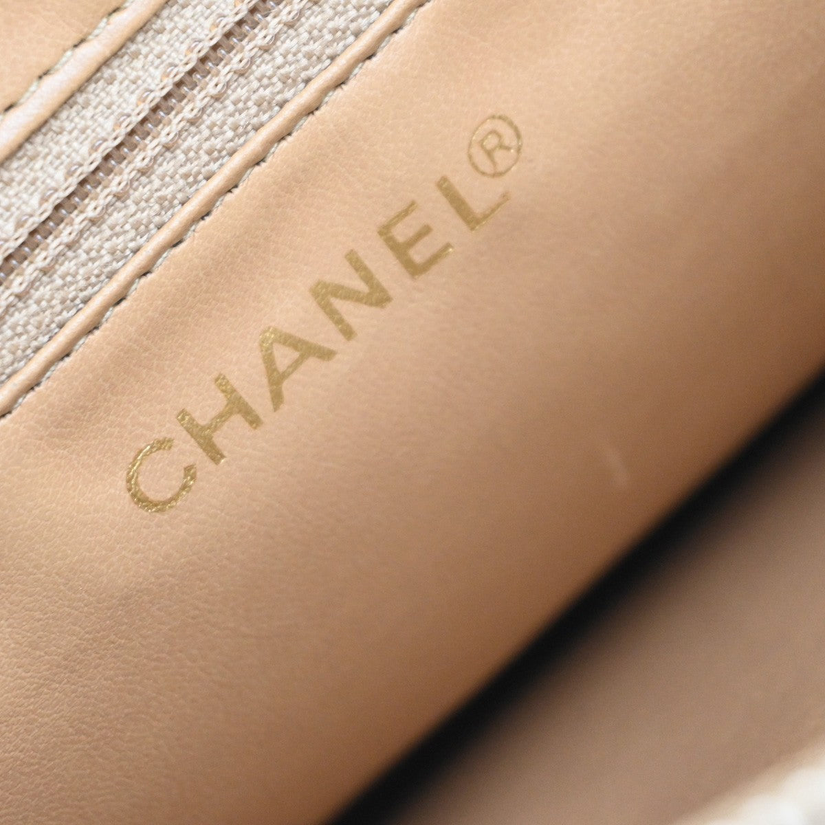 CHANEL CC Logo Chain Shoulder Bag Grained Calfskin Leather Beige Italy 680RP055