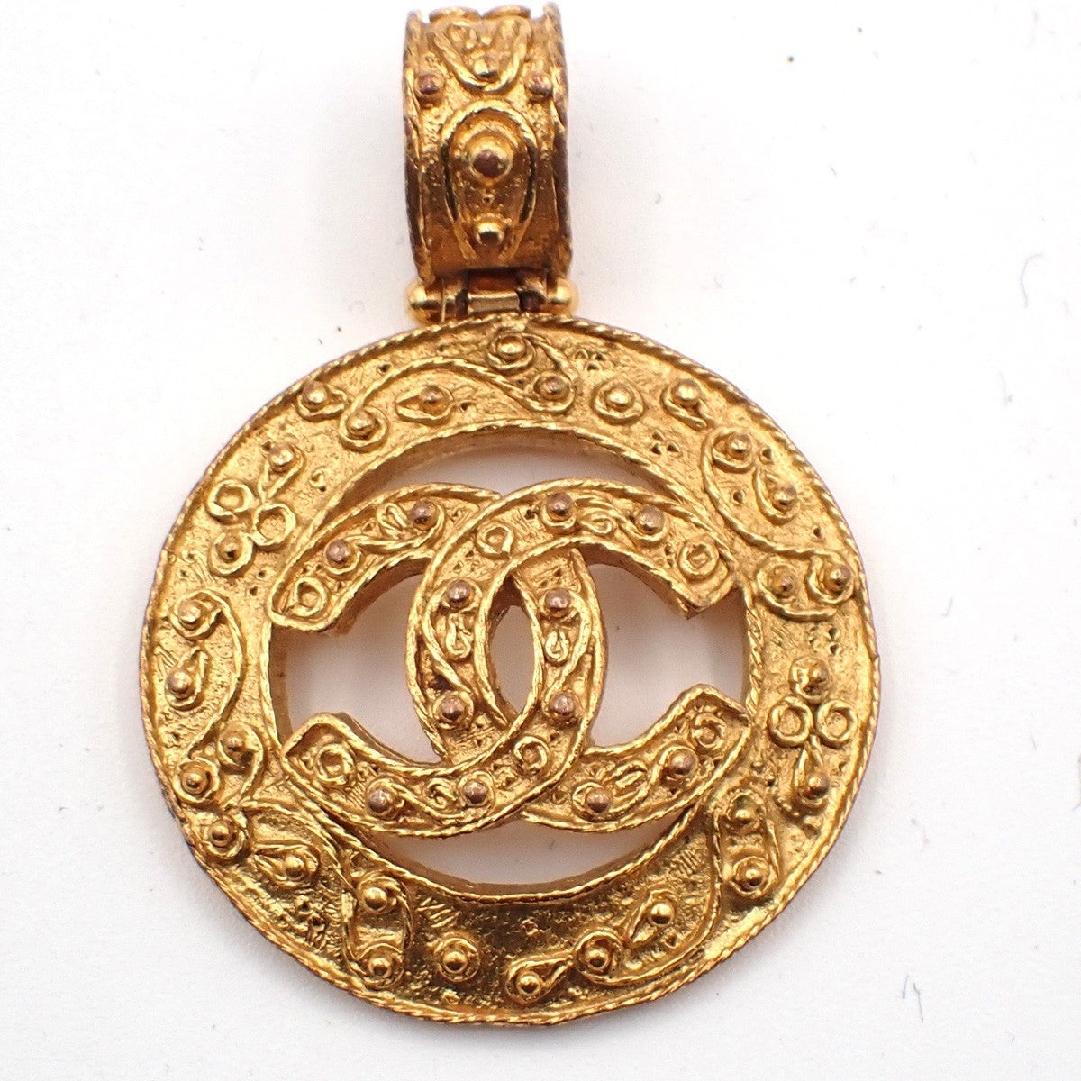 CHANEL CC Logo Necklace Pendant Top Charm 94A Gold GHW France Vintage 73RL695